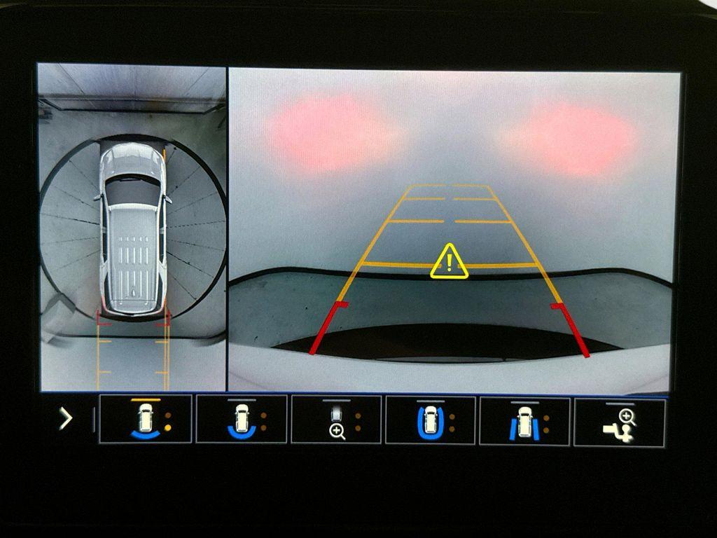 used 2020 Chevrolet Traverse car, priced at $23,948