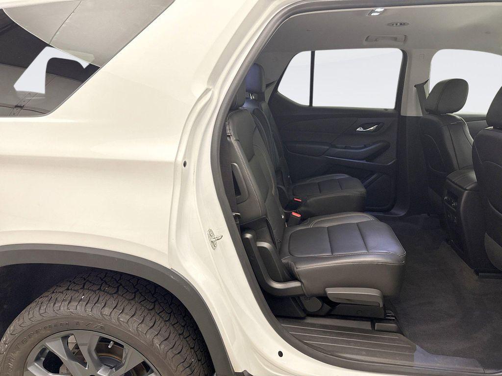 used 2020 Chevrolet Traverse car, priced at $23,948
