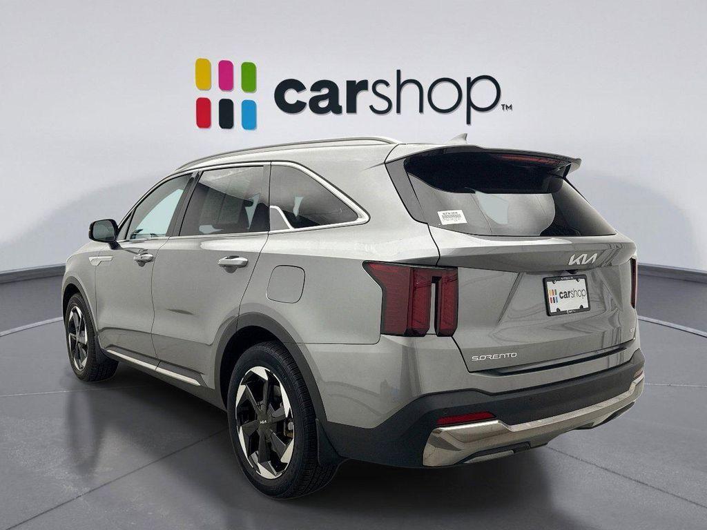 used 2025 Kia Sorento Hybrid car, priced at $35,898
