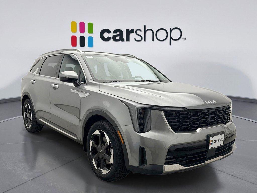 used 2025 Kia Sorento Hybrid car, priced at $35,898