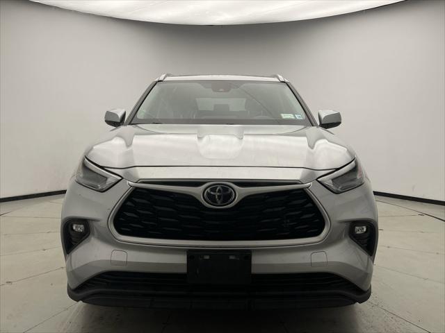 used 2022 Toyota Highlander car, priced at $36,800