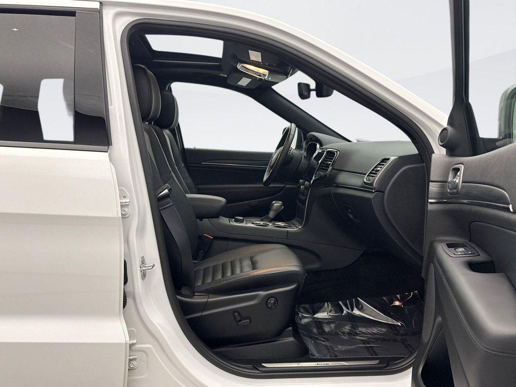 used 2021 Jeep Grand Cherokee car, priced at $30,898