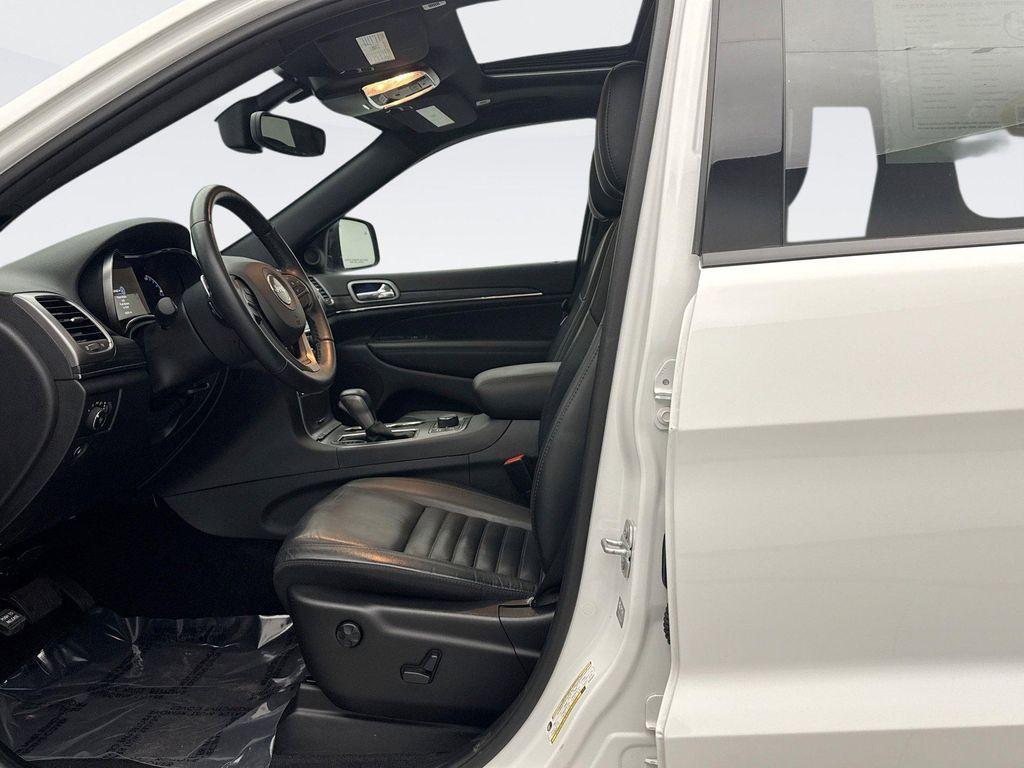 used 2021 Jeep Grand Cherokee car, priced at $30,898