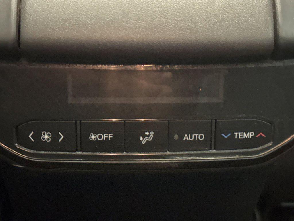 used 2022 Toyota Highlander car, priced at $37,499