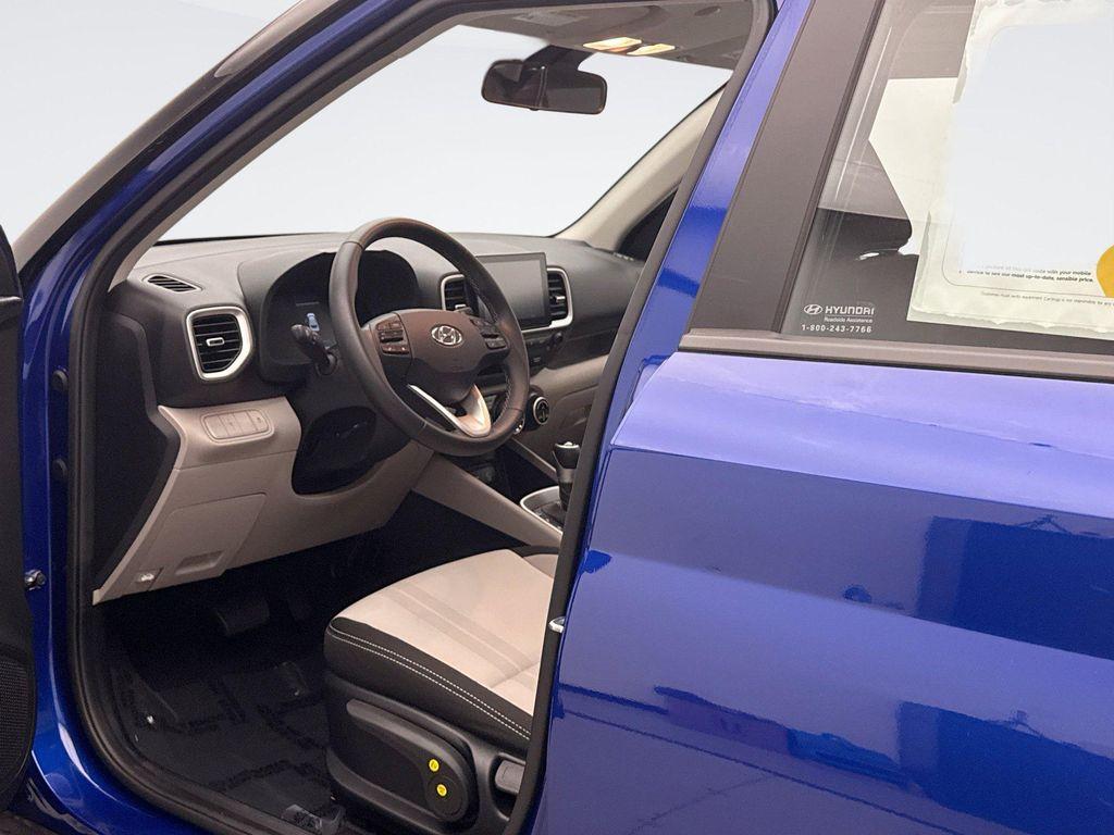 used 2025 Hyundai Venue car, priced at $20,199