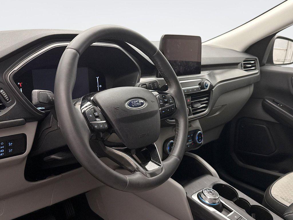 used 2023 Ford Escape car, priced at $25,199
