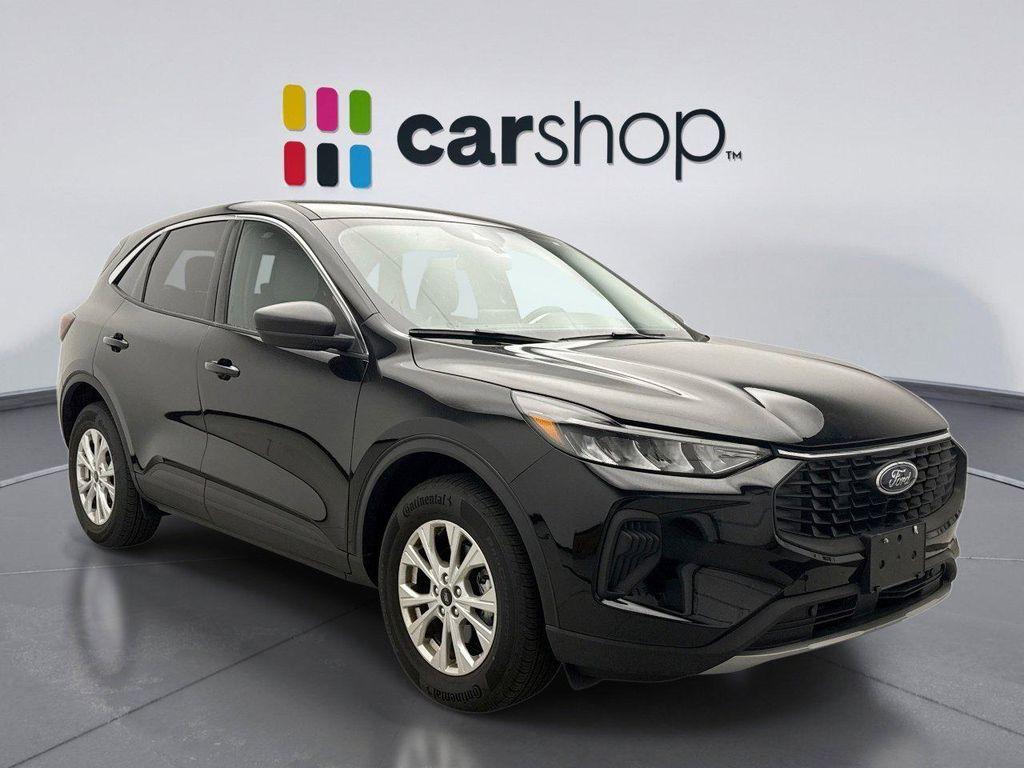 used 2023 Ford Escape car, priced at $25,199