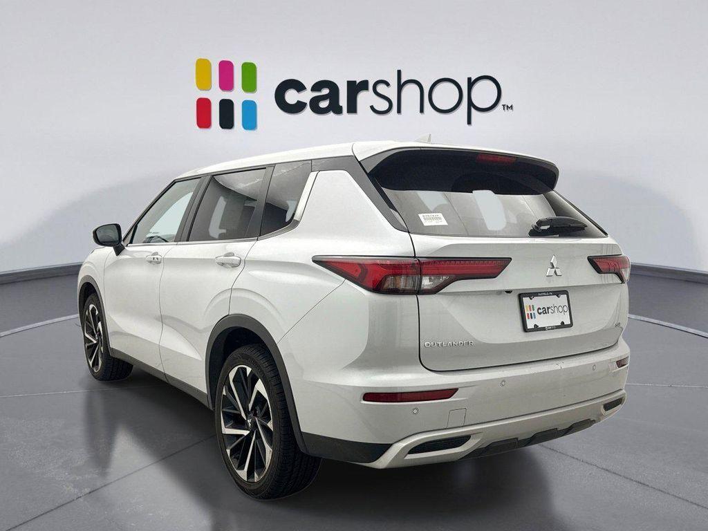 used 2024 Mitsubishi Outlander car, priced at $23,899