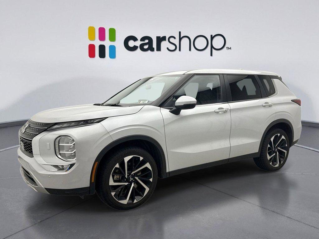 used 2024 Mitsubishi Outlander car, priced at $23,899