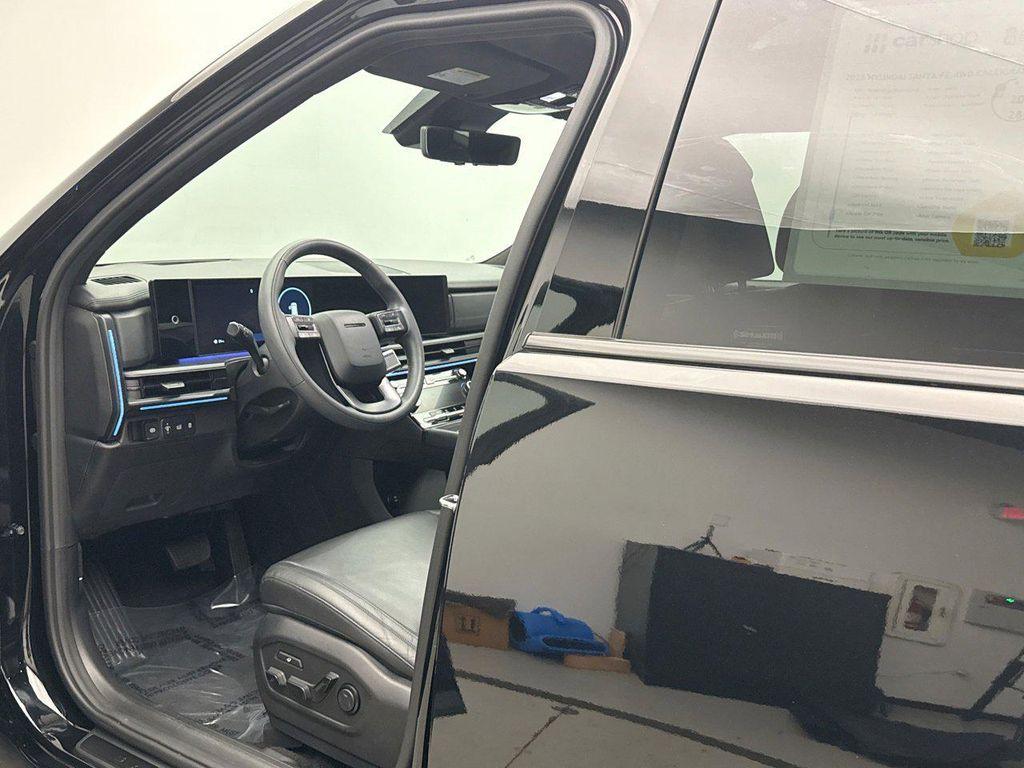 used 2025 Hyundai Santa Fe car, priced at $40,598