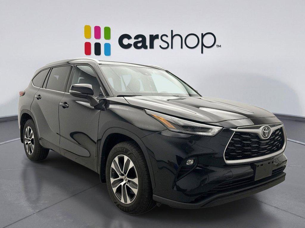 used 2021 Toyota Highlander car, priced at $31,950