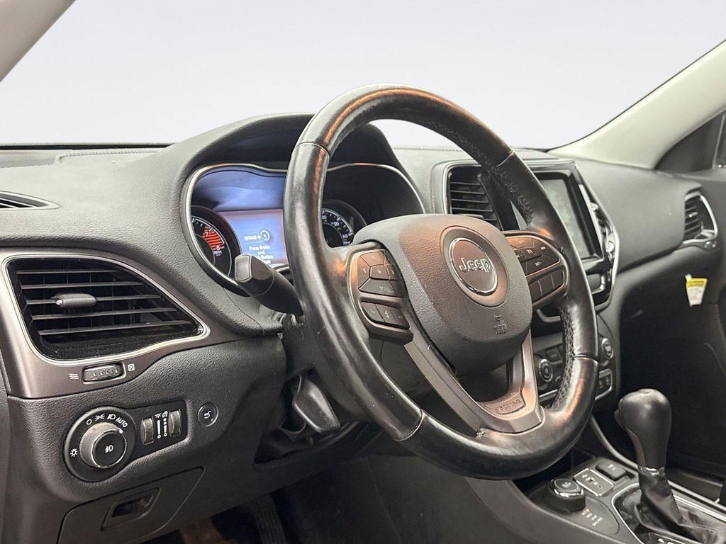 used 2020 Jeep Cherokee car, priced at $19,749