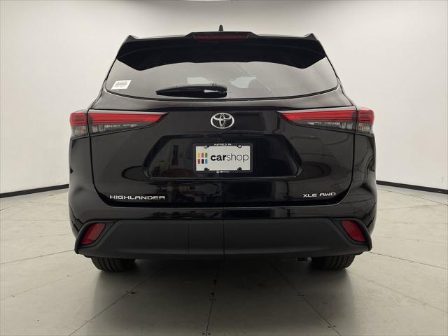 used 2021 Toyota Highlander car, priced at $35,199