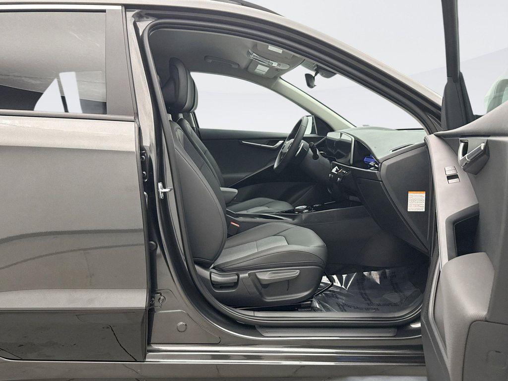 used 2025 Kia Niro EV car, priced at $29,199