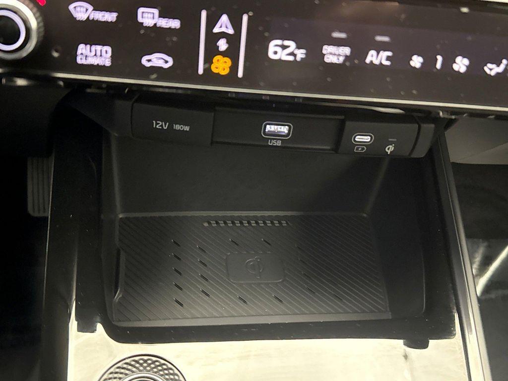 used 2025 Kia Niro EV car, priced at $29,199