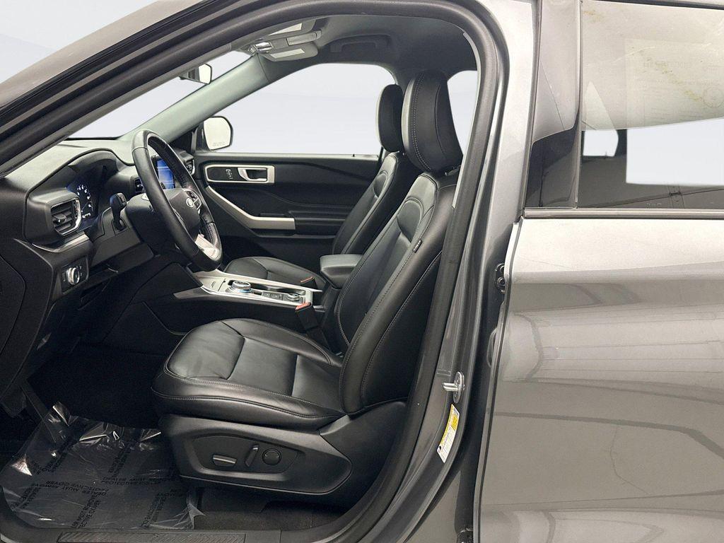 used 2022 Ford Explorer car, priced at $20,047