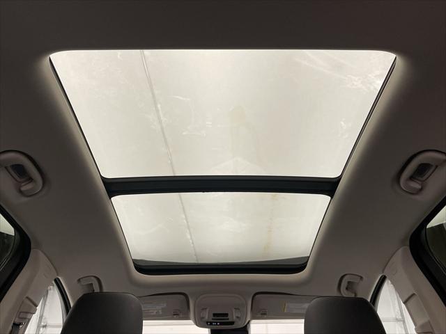 used 2023 Buick Envision car, priced at $30,199
