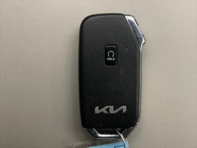 used 2024 Kia Sorento Hybrid car, priced at $37,200