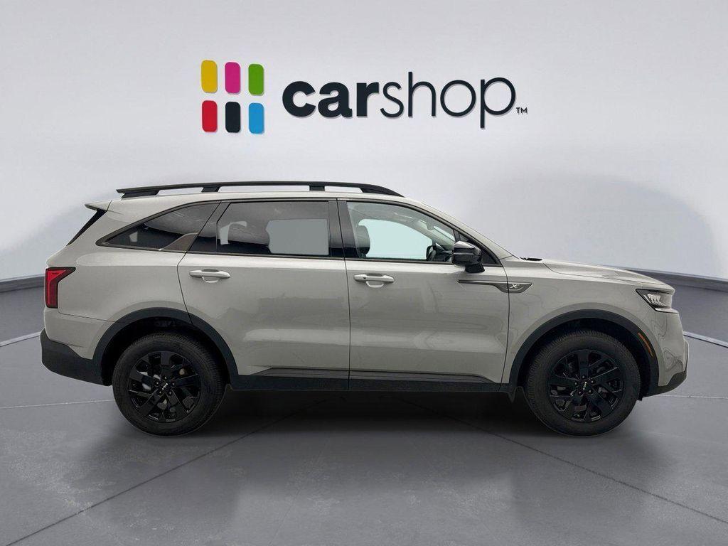 used 2022 Kia Sorento car, priced at $29,298