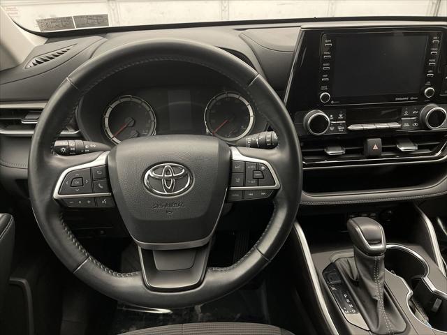 used 2022 Toyota Highlander car, priced at $32,599