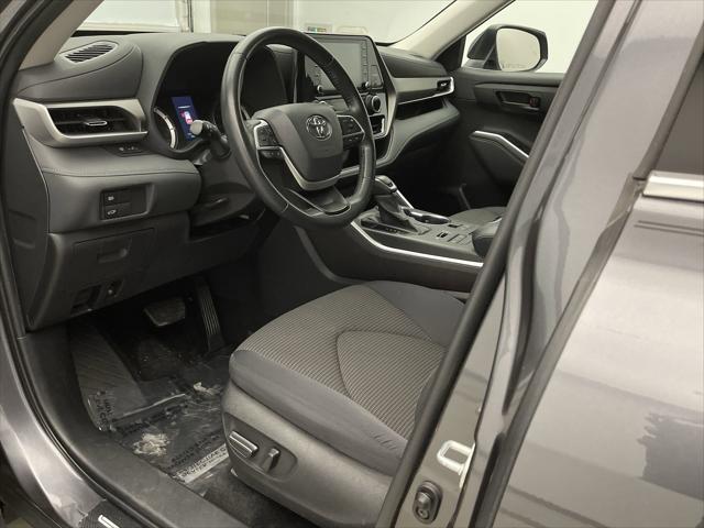 used 2022 Toyota Highlander car, priced at $32,599