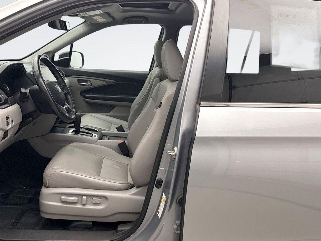 used 2019 Honda Pilot car, priced at $24,650