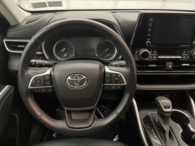 used 2022 Toyota Highlander Hybrid car, priced at $37,149
