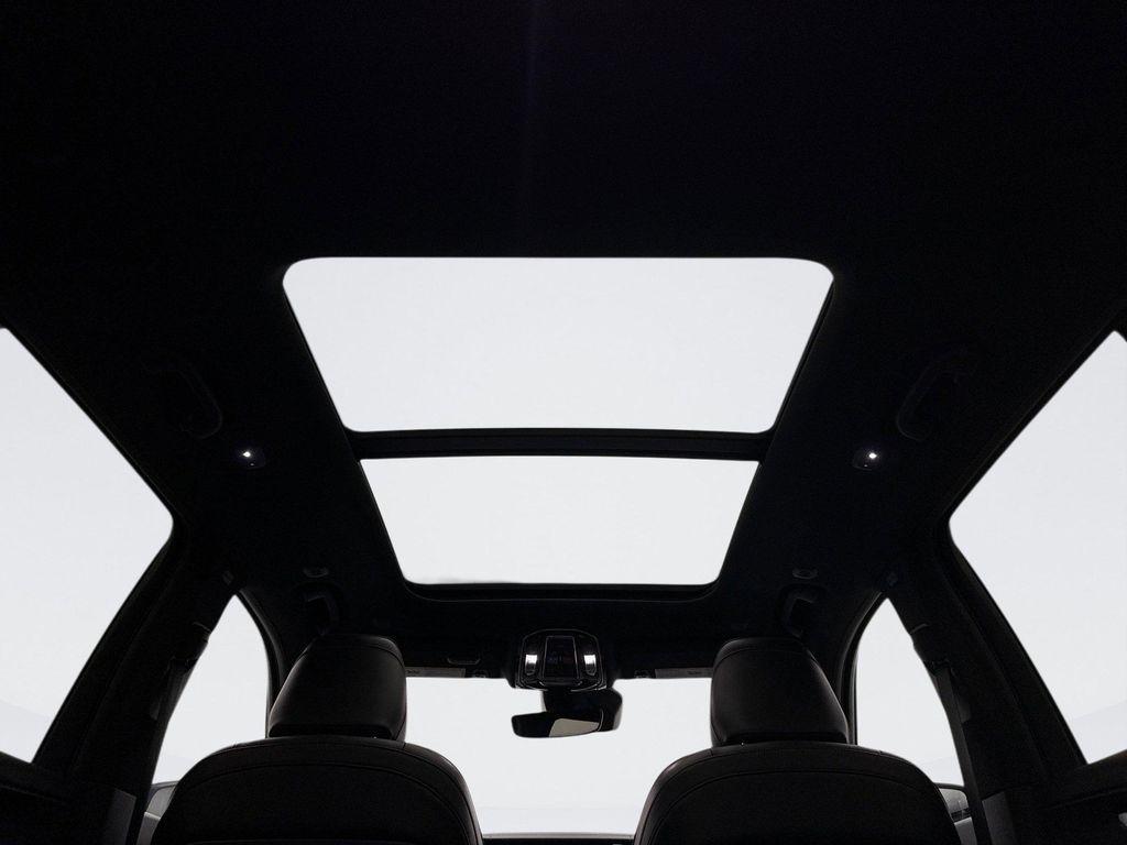 used 2022 Jeep Grand Cherokee car, priced at $33,598