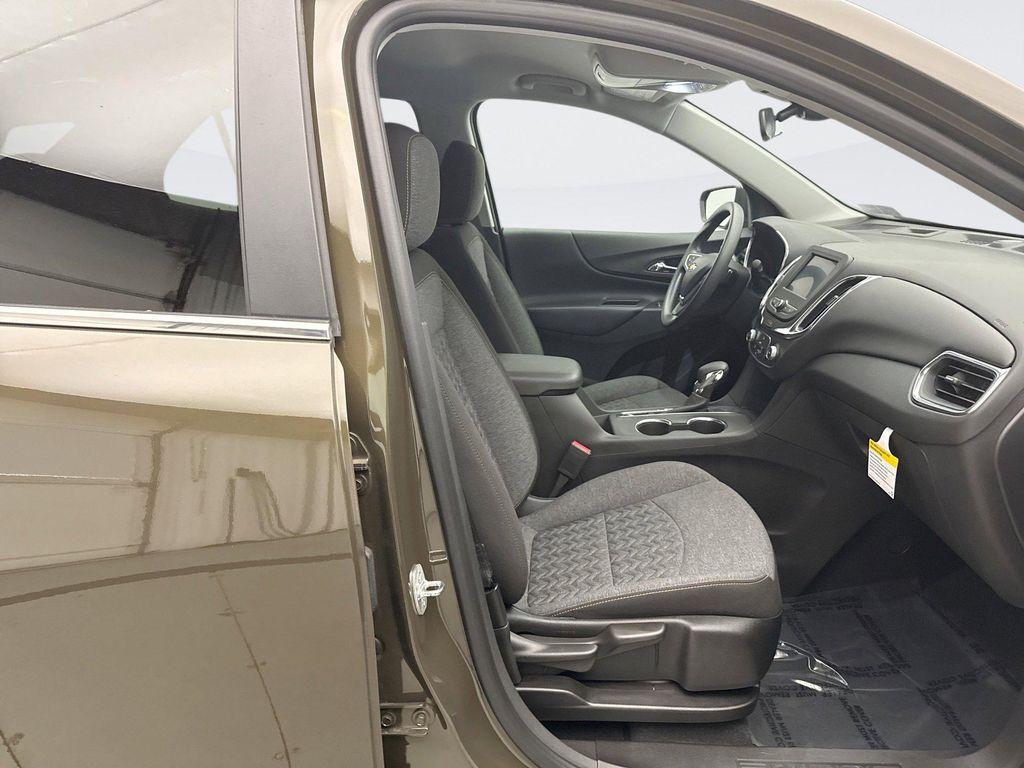 used 2023 Chevrolet Equinox car, priced at $22,899