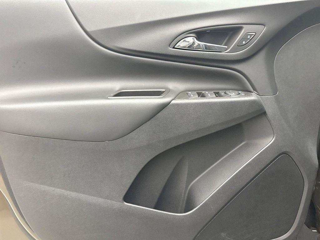 used 2023 Chevrolet Equinox car, priced at $22,899