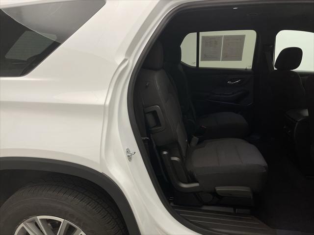 used 2022 Chevrolet Traverse car, priced at $31,498