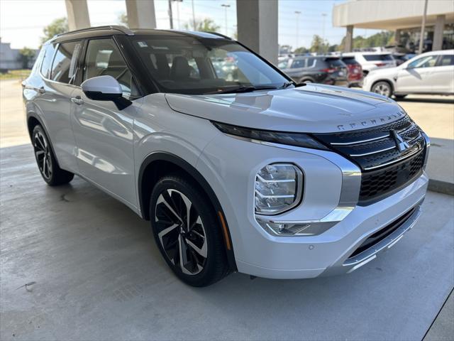 new 2024 Mitsubishi Outlander car, priced at $41,235