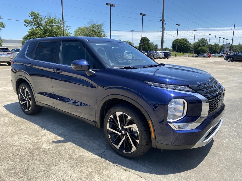 used 2024 Mitsubishi Outlander car, priced at $40,132