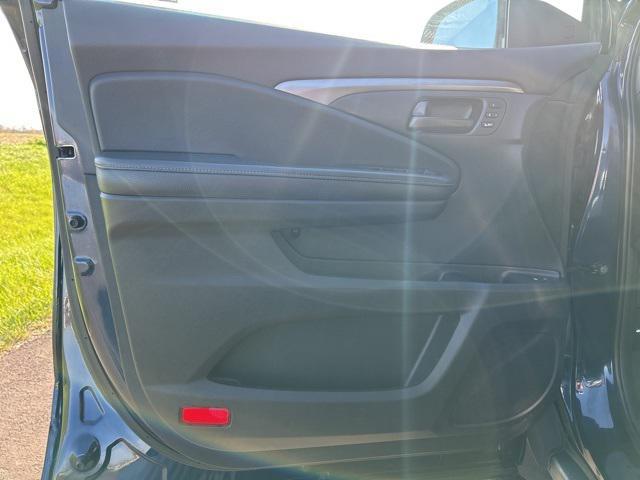 used 2023 Honda Passport car, priced at $27,891