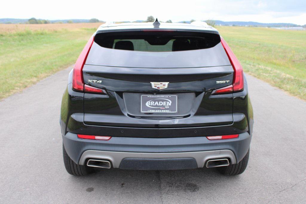 used 2022 Cadillac XT4 car, priced at $21,000