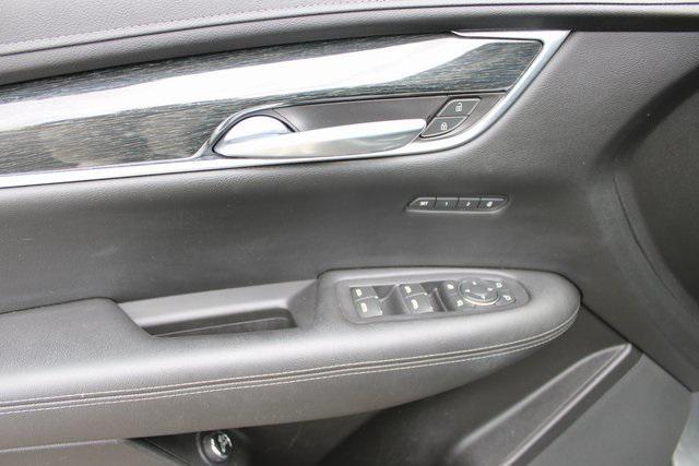 used 2021 Cadillac XT5 car, priced at $22,597