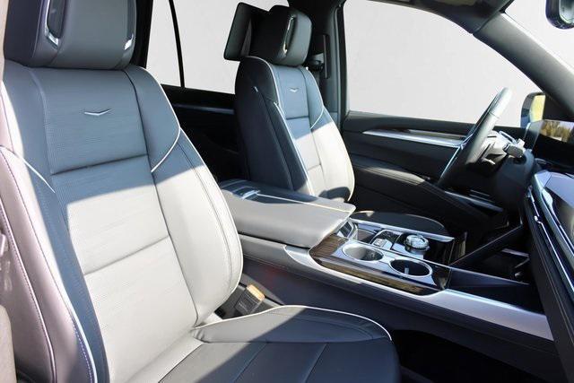 new 2025 Cadillac Escalade car, priced at $113,040