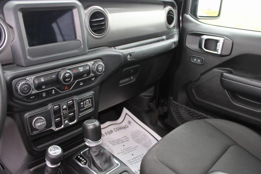 used 2023 Jeep Gladiator car, priced at $27,789