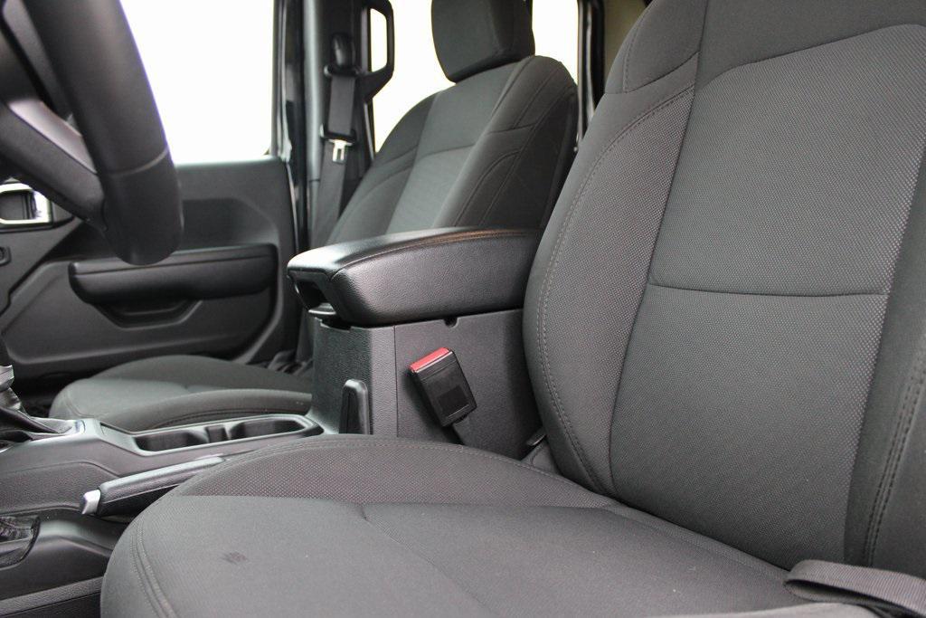 used 2023 Jeep Gladiator car, priced at $27,789