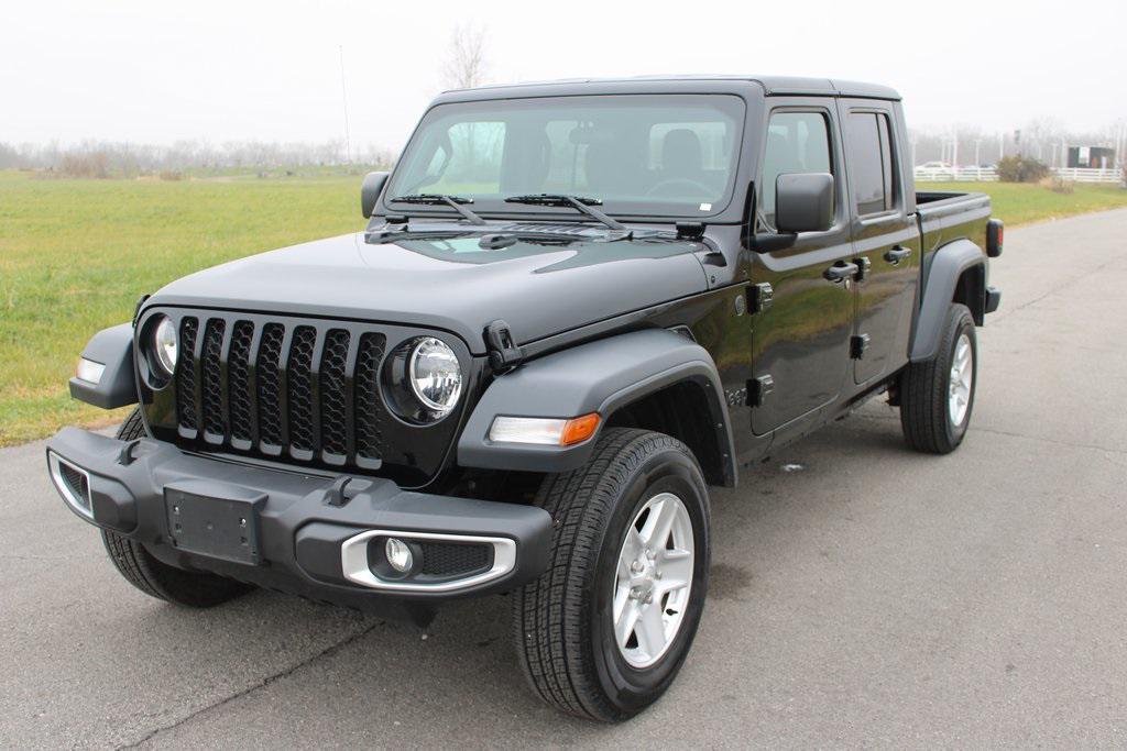 used 2023 Jeep Gladiator car, priced at $27,789