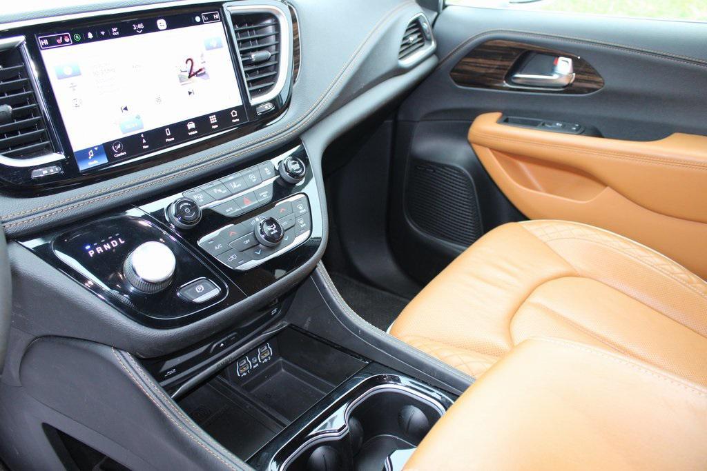used 2022 Chrysler Pacifica car, priced at $36,960