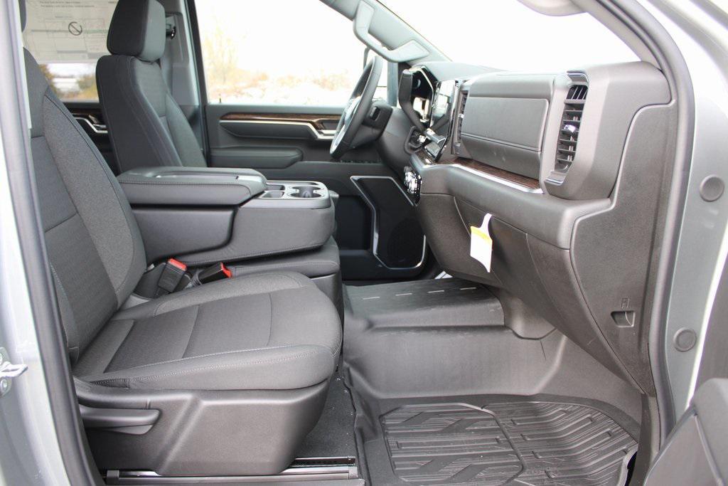 new 2026 GMC Sierra 2500 car, priced at $67,293