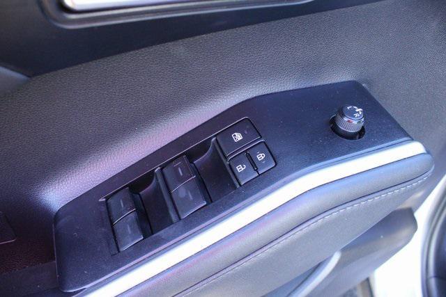 used 2022 Toyota Highlander car, priced at $31,997