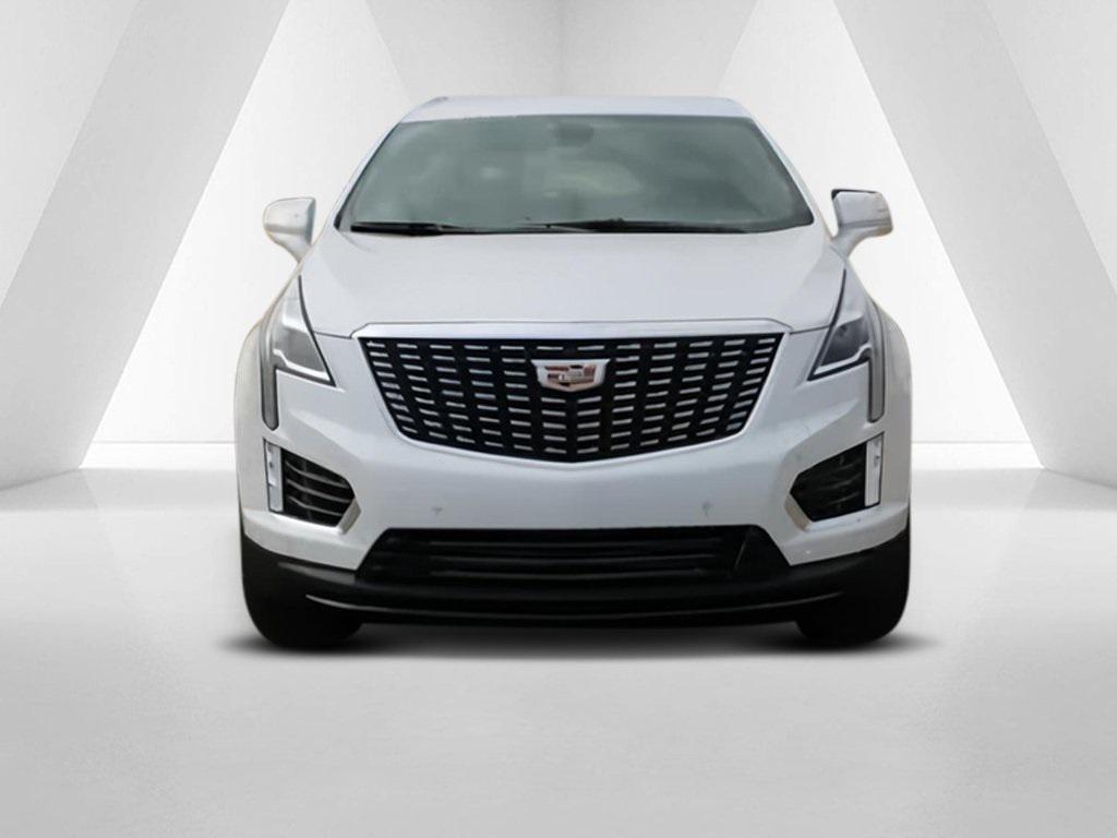 new 2025 Cadillac XT5 car, priced at $43,788