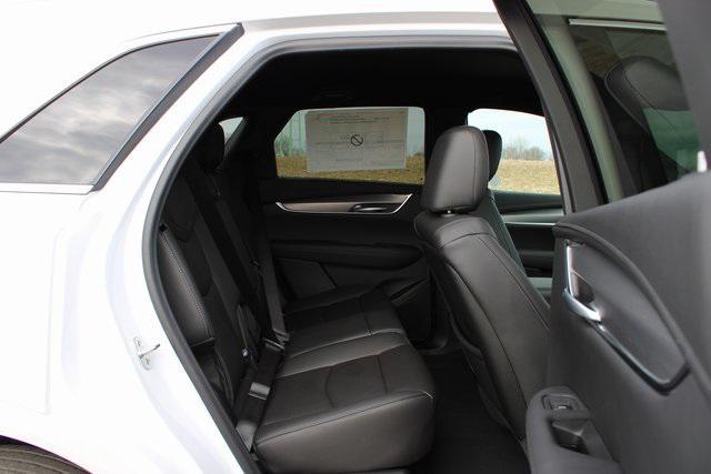 new 2025 Cadillac XT5 car, priced at $45,250