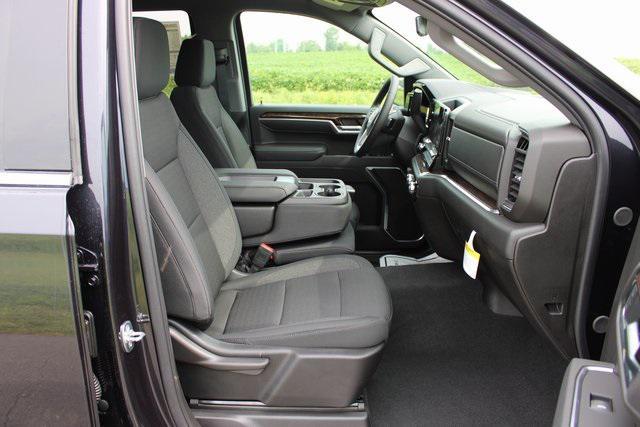 new 2025 GMC Sierra 1500 car, priced at $55,890