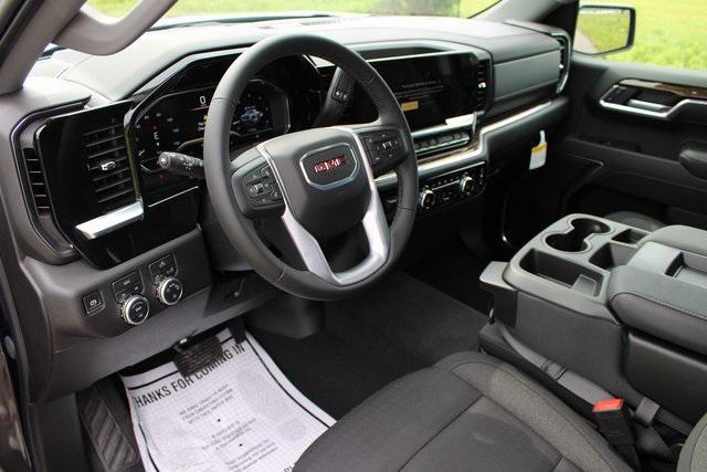 new 2025 GMC Sierra 1500 car, priced at $55,890