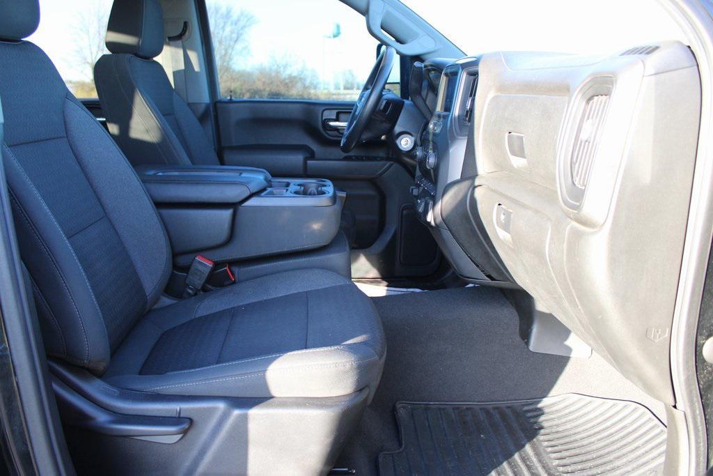 used 2022 Chevrolet Silverado 2500 car, priced at $32,678