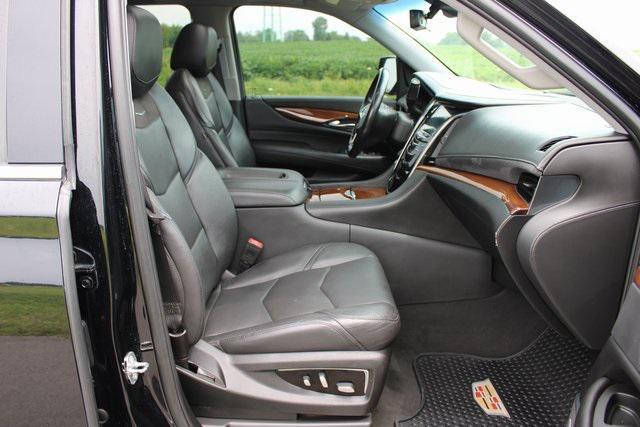 used 2020 Cadillac Escalade car, priced at $30,000