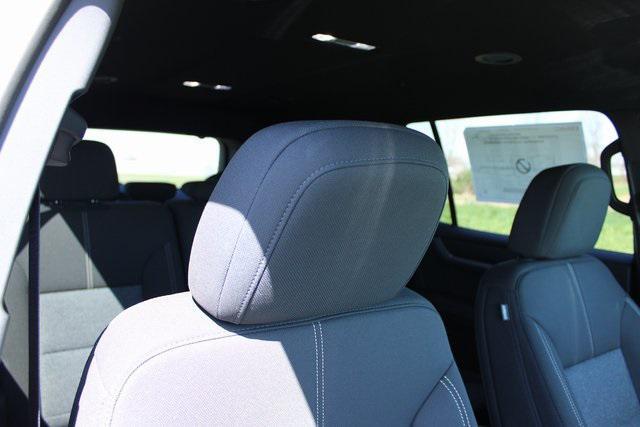 new 2025 GMC Acadia car, priced at $42,410